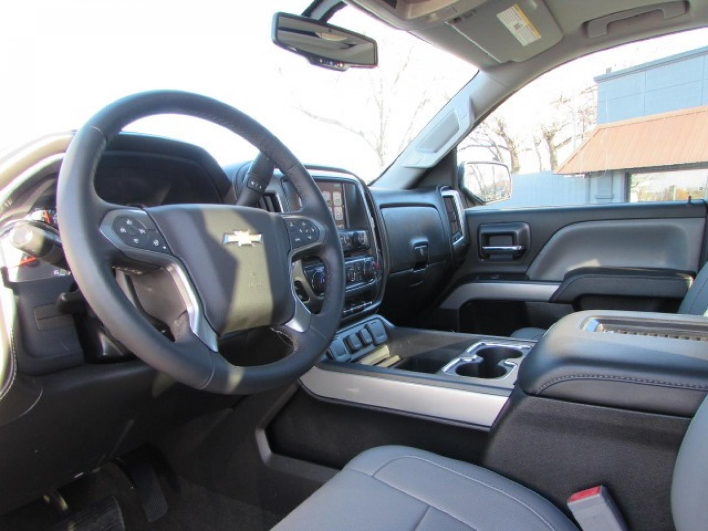 2017 Deep Ocean Blue Metallic /Gray Leather Chevrolet Silverado 1500 LTZ Z71 (3GCUKSEJ7HG) with an 6.2L Ecotec3 gasoline engine, 8 speed automatic transmission, located at 4562 State Avenue, Billings, MT, 59101, (406) 896-9833, 45.769516, -108.526772 - Photo#11